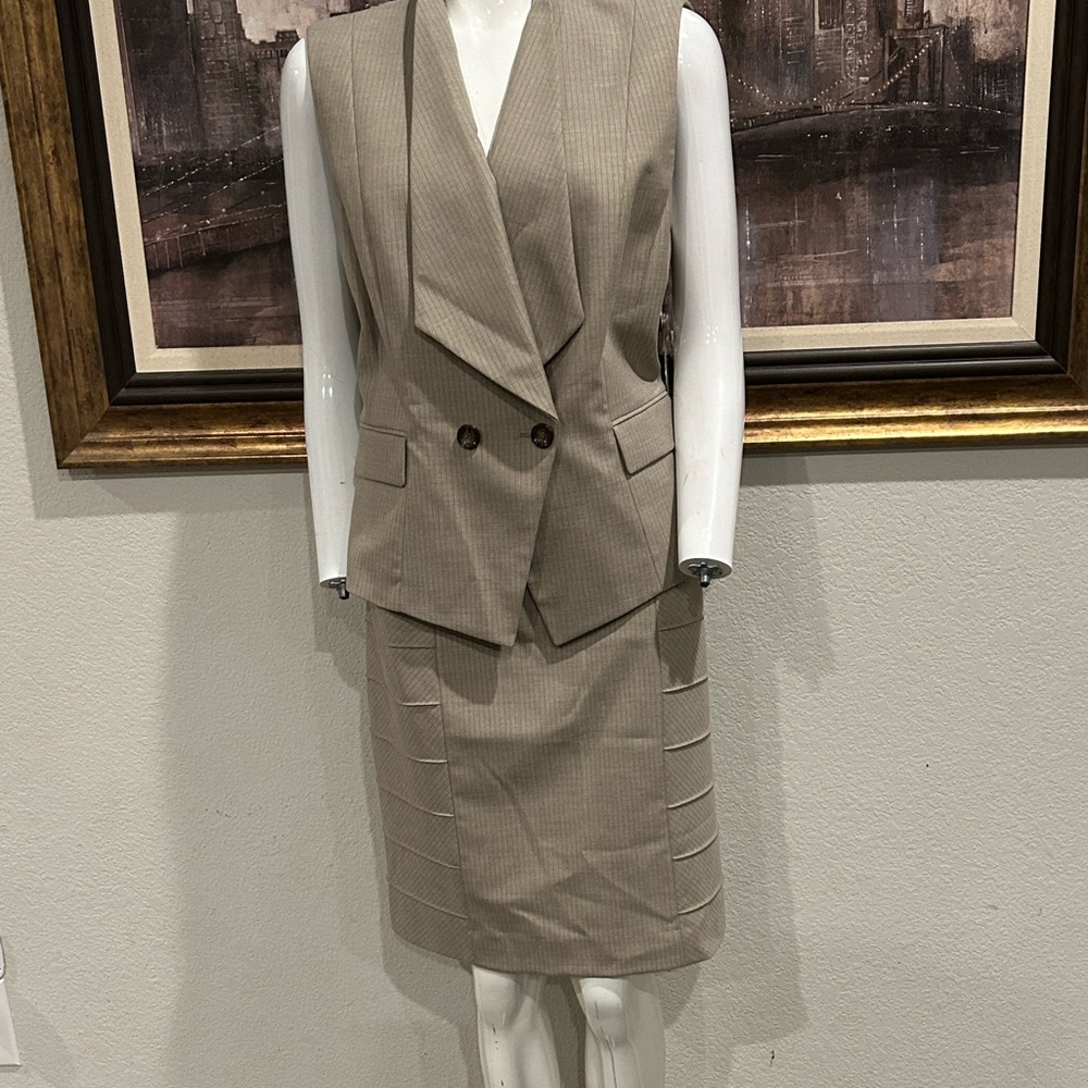 Antonio Melani Beige Sleeveless Blazer and Skirt Set